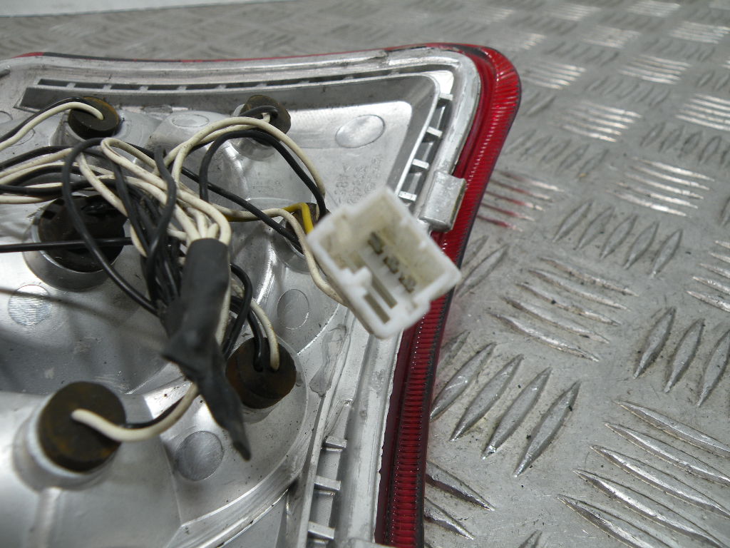 Feu arrière VESPA 125 GTS 4t -2006-