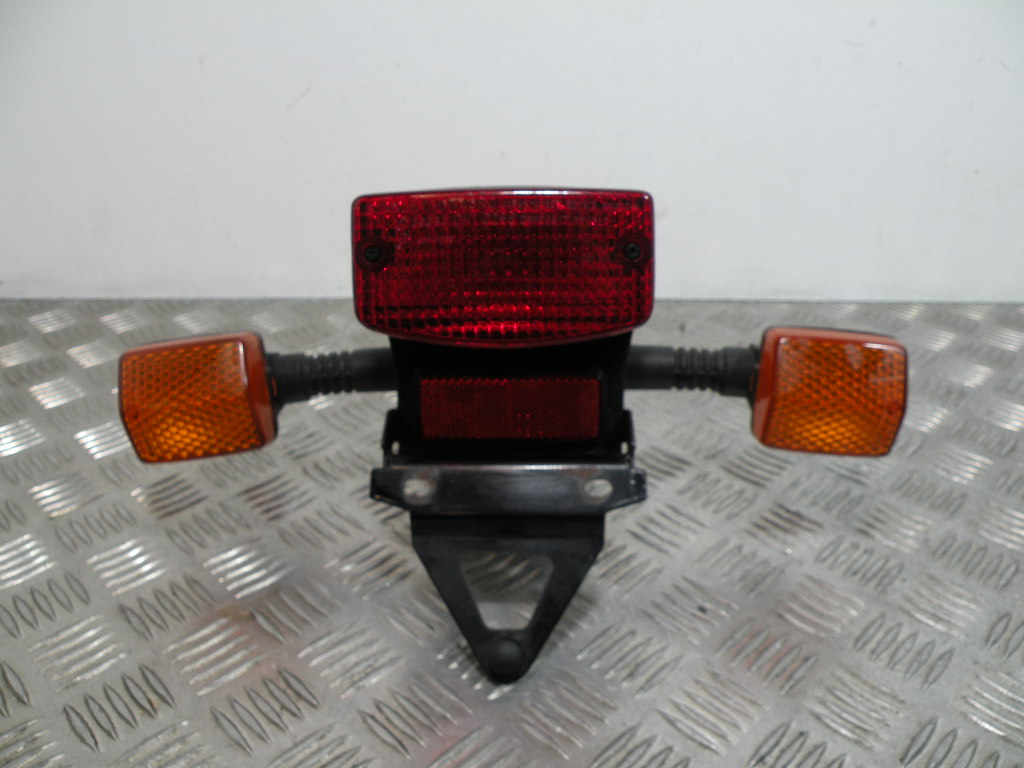 Feu et clignotants arrière HONDA 50 ZOOMER 2t -2012-
