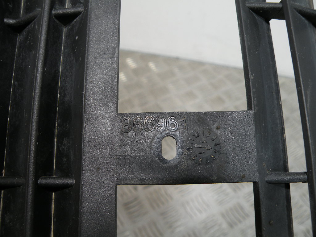 Grille de radiateur DERBI SENDA 50 DRD 2t -2011-