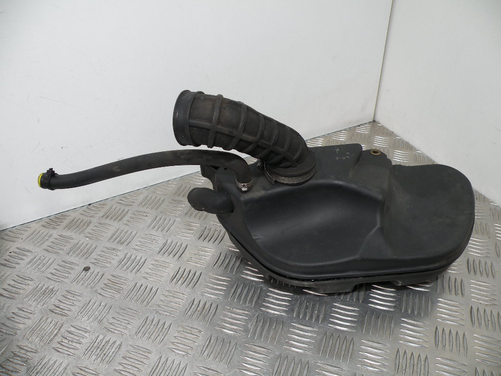 Boite à air VESPA 125 GTS 4t -2007-