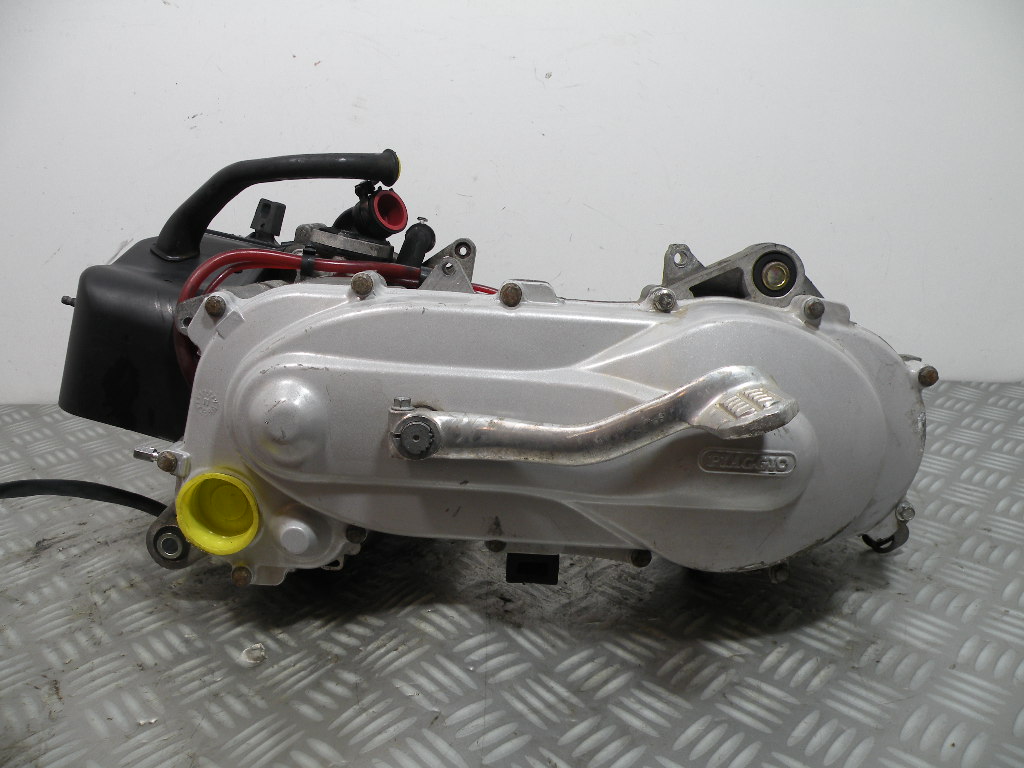 Moteur VESPA 50 LX 2t -2012- (C381M)(16 852 km)