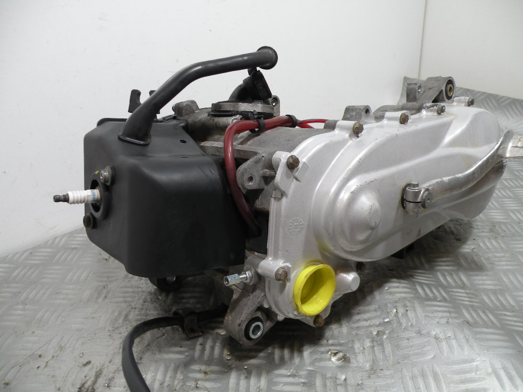 Moteur VESPA 50 LX 2t -2012- (C381M)(16 852 km)