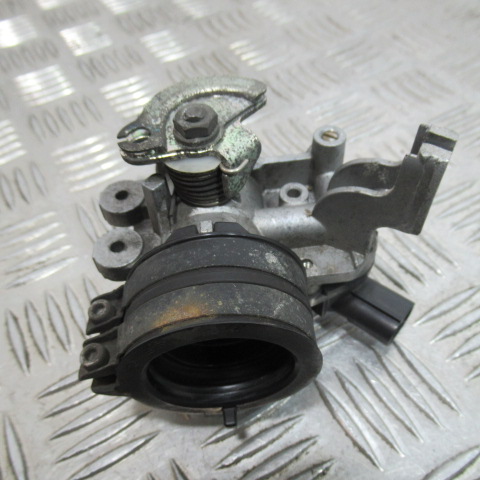 Corps papillon YAMAHA YZF-R 125 – 2010 –