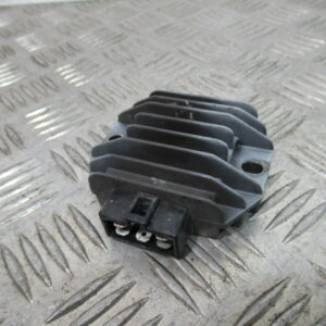 Régulateur YAMAHA 600 DIVERSION – 1997 –