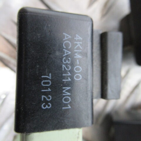 Lot relais YAMAHA 600 DIVERSION – 1997 –