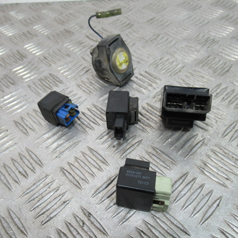 Lot relais YAMAHA 600 DIVERSION – 1997 –