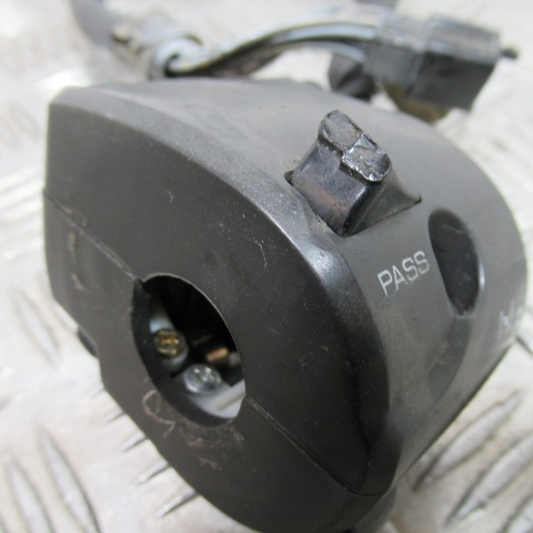 Commodo gauche YAMAHA 600 DIVERSION – 1997 –