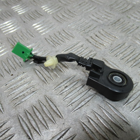 Contacteur de béquille latérale HONDA 125 FORZA – 2016 –