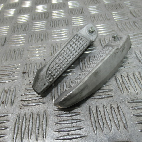 Repose pieds HONDA 125 FORZA – 2016 –