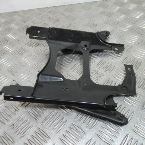 Support pare brise HONDA 125 FORZA – 2016 –