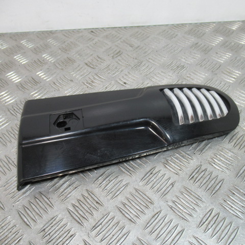 Cache avertisseur VESPA 125 GTS – 2014 –