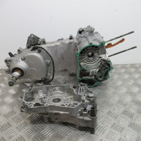 Carters moteur droit et gauche VESPA 125 GTS – 2014 –