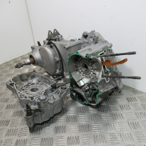 Carters moteur droit et gauche VESPA 125 GTS – 2014 –