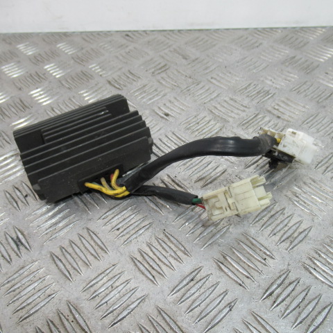 Régulateur VESPA 125 GTS – 2014 –