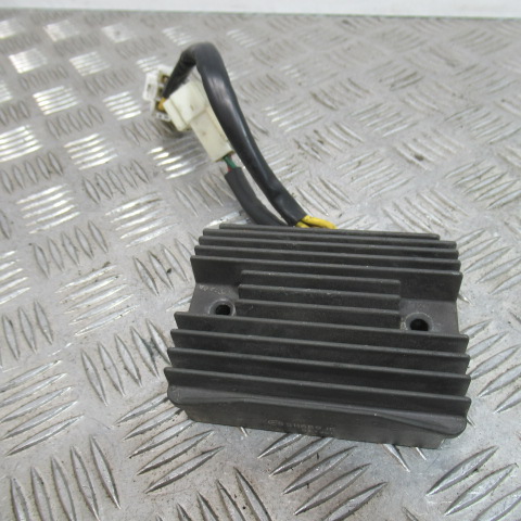 Régulateur VESPA 125 GTS – 2014 –