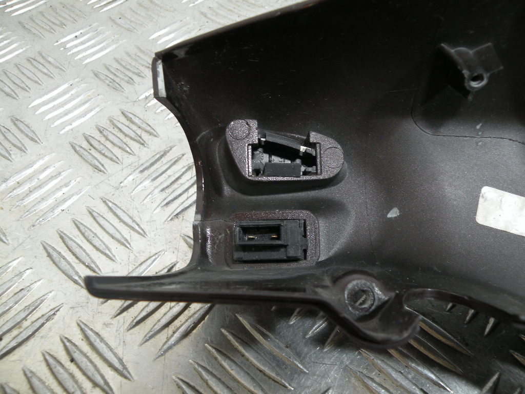 Carénage couvre guidon VESPA 50 LX 2t -2012-