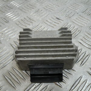 Régulateur de tension VESPA 50 LX 2t -2012-