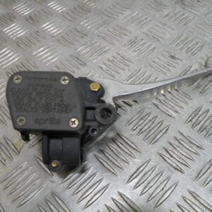 Maître cylindre droit APRILIA 125 SCARABEO 4t -2002-