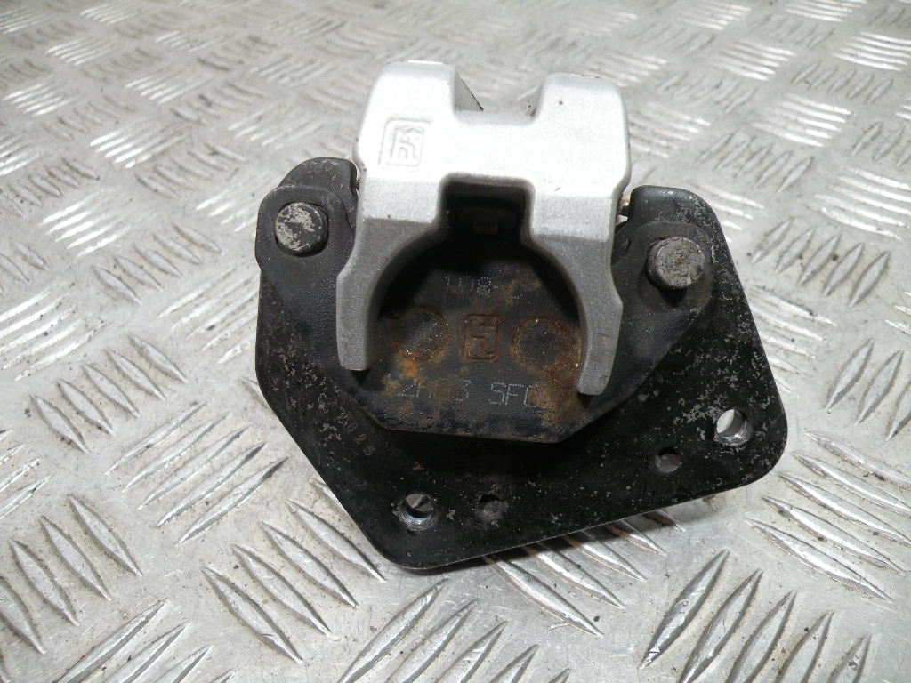 Axe de roue avant KYMCO 50 AGILITY 2t -2015-