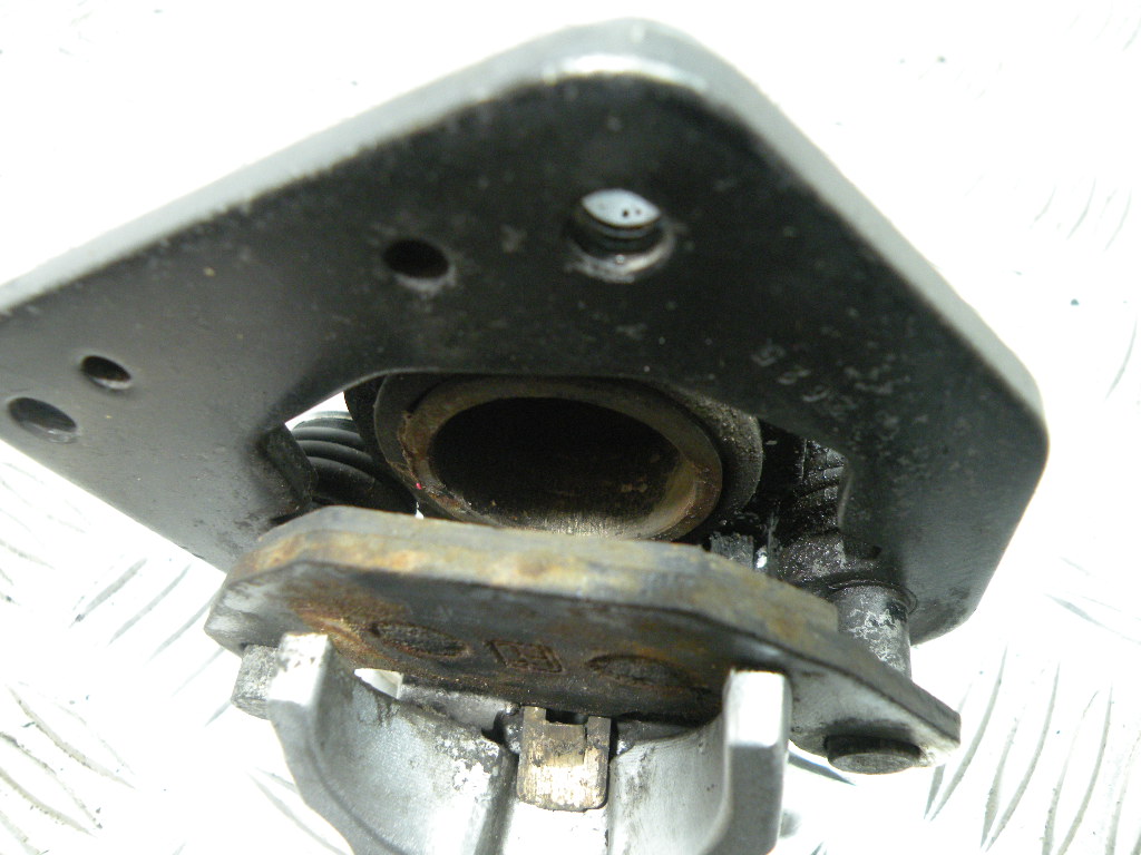 Axe de roue avant KYMCO 50 AGILITY 2t -2015-