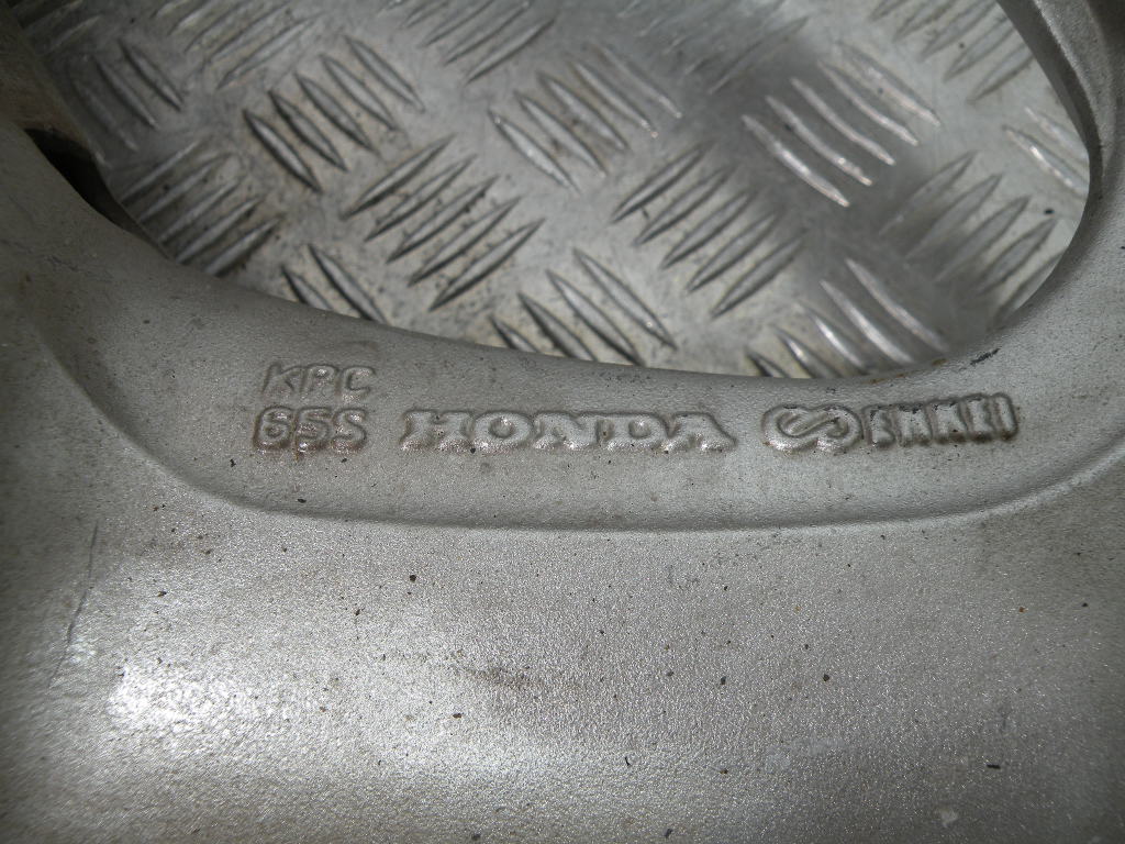 Jante avant HONDA 125 VARADERO -2005-