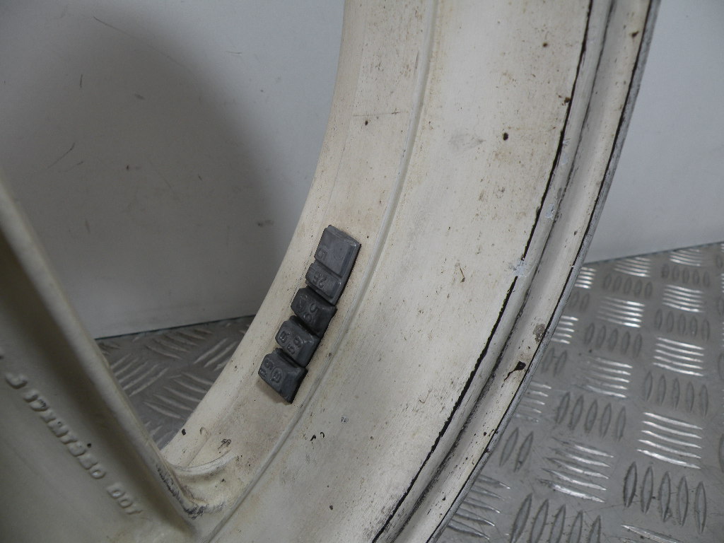 Jante arrière HONDA 600 CBR -1988-