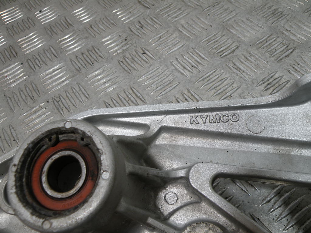 Bras oscillant KYMCO 125 MOVIE 4t -2009-