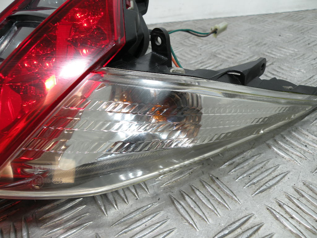 Feu arriere KYMCO 125 MOVIE 4t -2009-