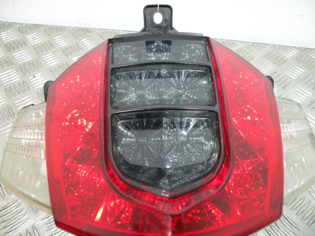 Feu arriere KYMCO 125 MOVIE 4t -2009-