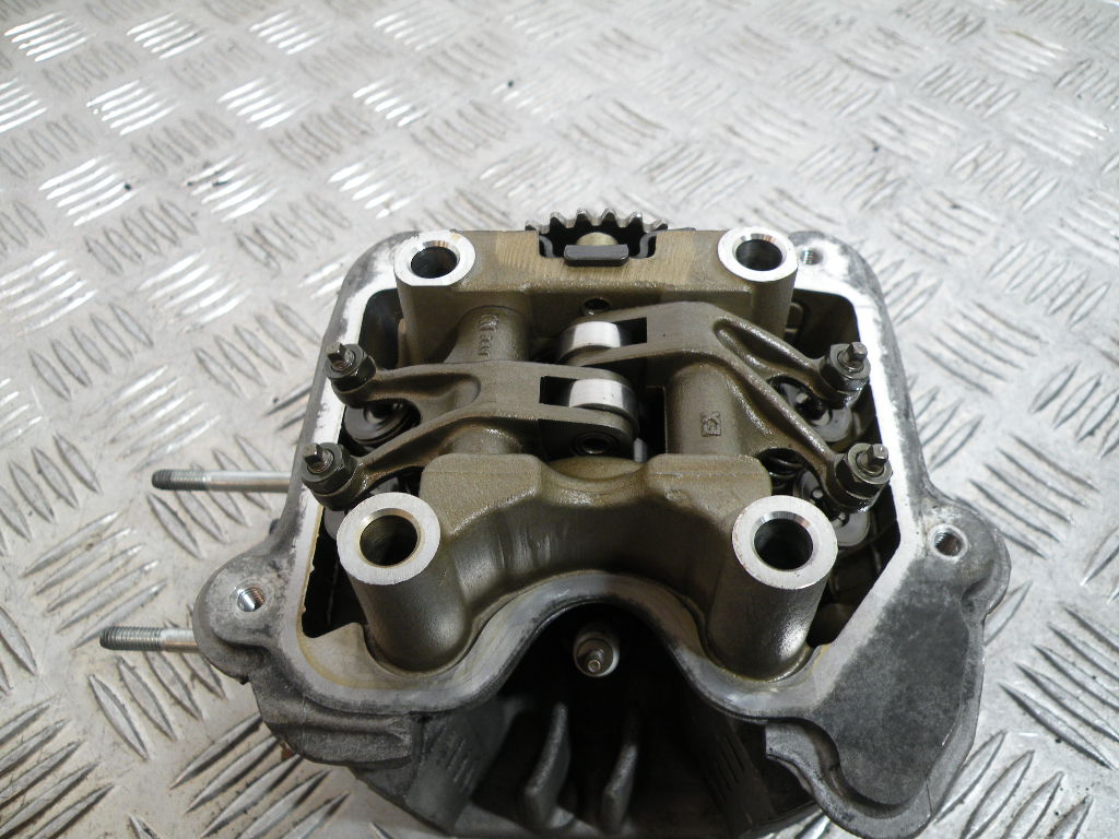 Cullase avec couvre culasse KYMCO 125 MOVIE 4t -2009-