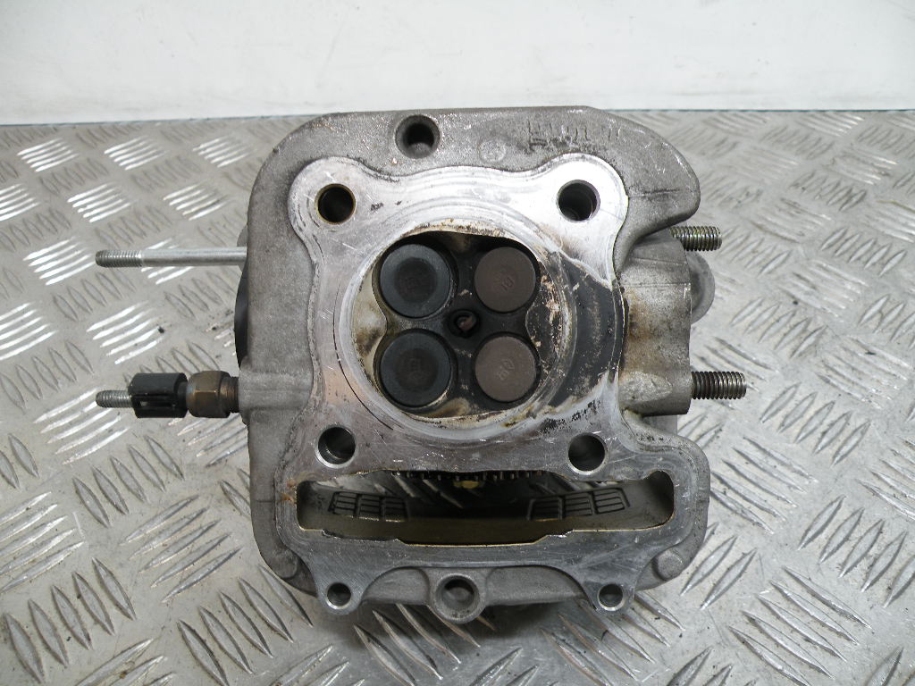 Cullase avec couvre culasse KYMCO 125 MOVIE 4t -2009-