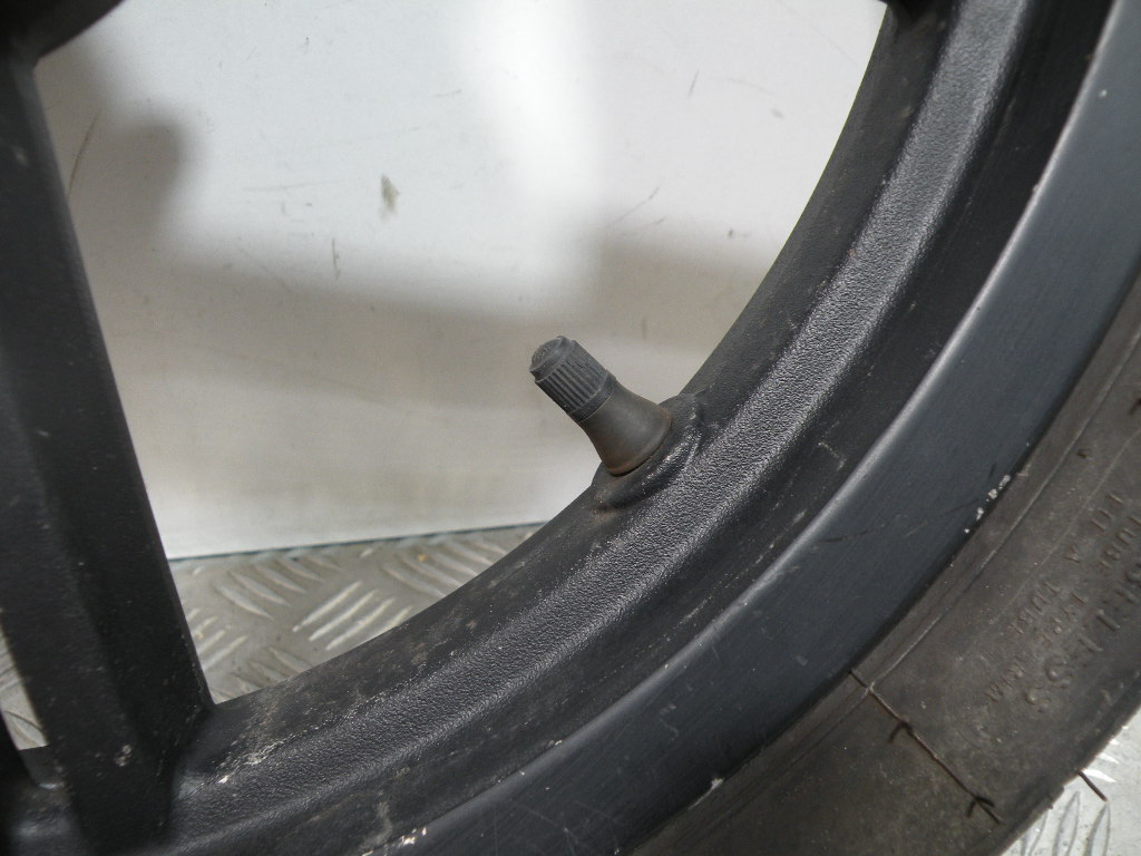 Roue avant KYMCO 50 AGILITY 4t -2009-