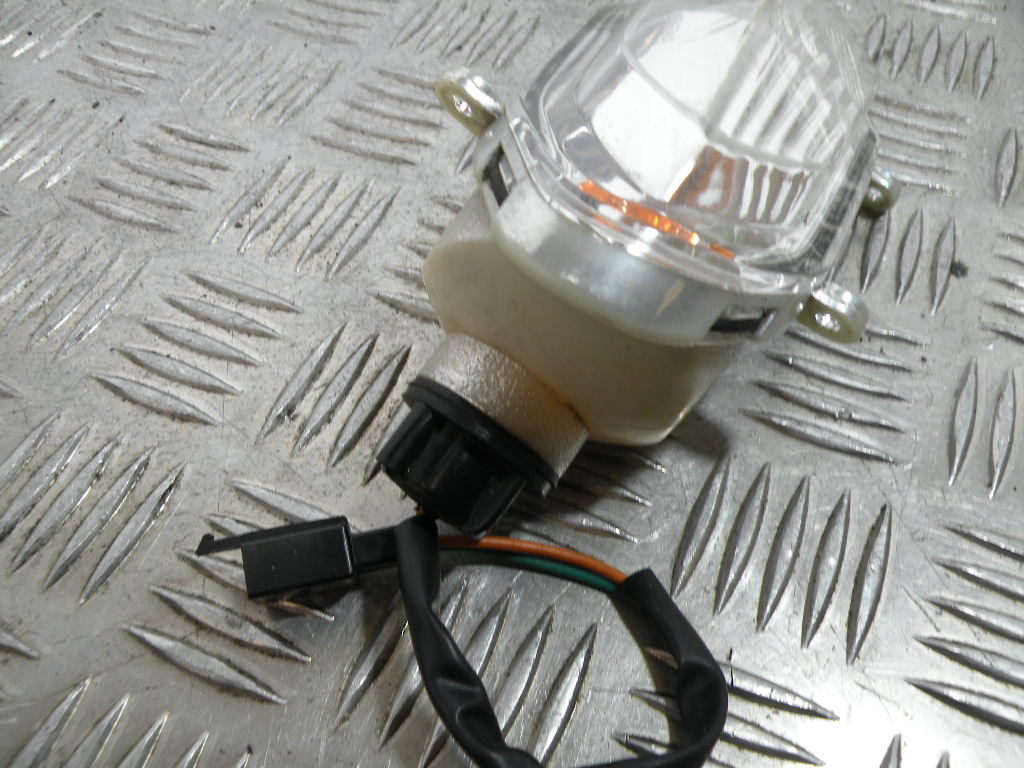 Clignotant avant KYMCO 50 AGILITY 4t -2009-