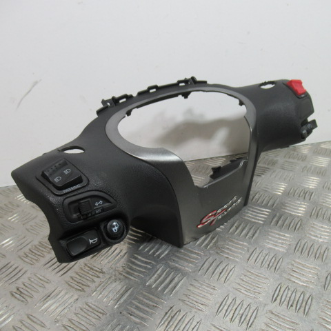 Entourage compteur PIAGGIO BEVERLY 350 ST – 2017 –