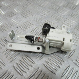 Moteur d&rsquo;ouverture de selle PIAGGIO BEVERLY 350 ST – 2017 –