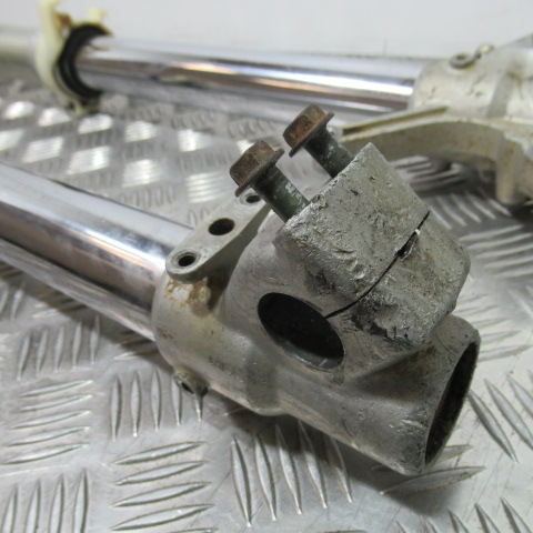 Fourche YAMAHA 250 YZF – 2002 –