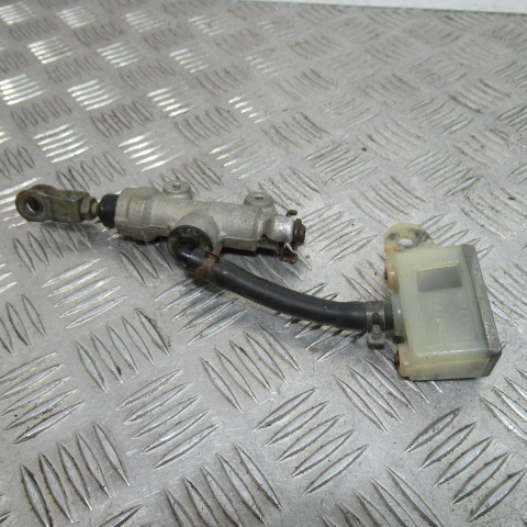 Maitre cylindre arrière YAMAHA 250 YZF – 2002 –