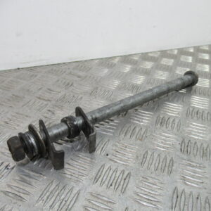 Axe roue arrière HONDA 600 CBF N – 2008 –