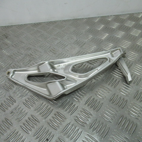 Platine repose pied arrière gauche BMW K1200R – 2005 –