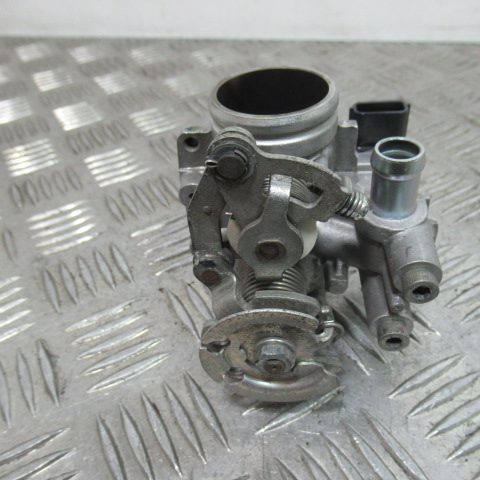 Corps papillon YAMAHA 125 TRICITY – 2016 –