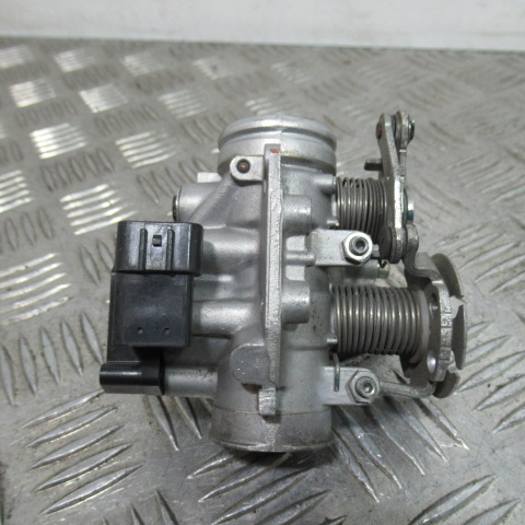 Corps papillon YAMAHA 125 TRICITY – 2016 –