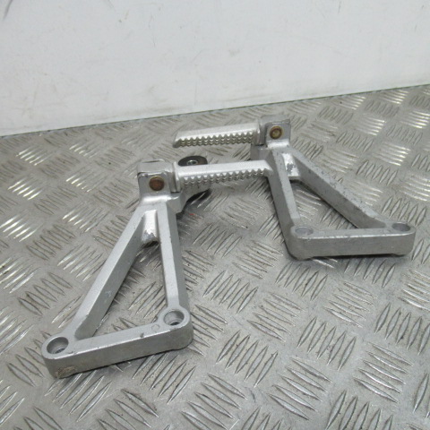 Platines repose pieds arrière DAELIM 125 ROADSPORT – 2007 –