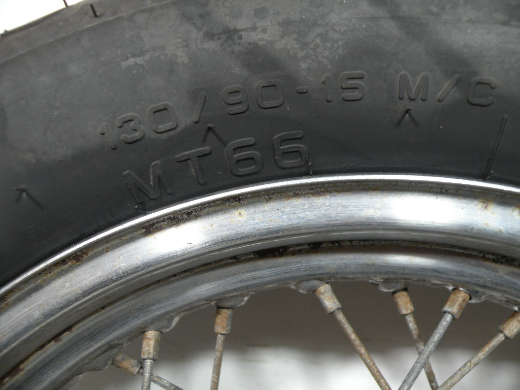 Roue arrière HONDA 125 CM CUSTOM 4t -1997-