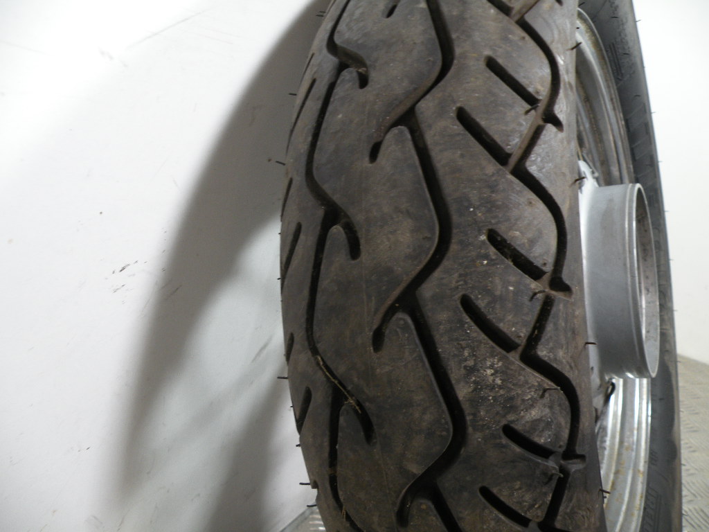 Roue arrière HONDA 125 CM CUSTOM 4t -1997-