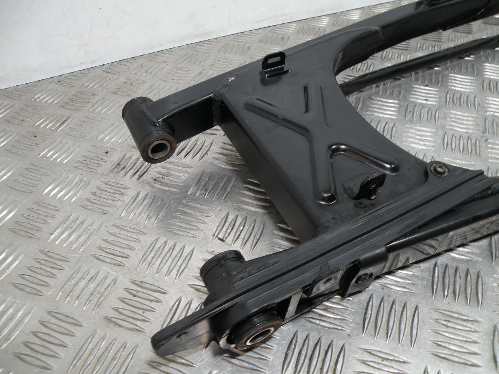 Bras oscillant HONDA 125 CM CUSTOM 4t -1997-