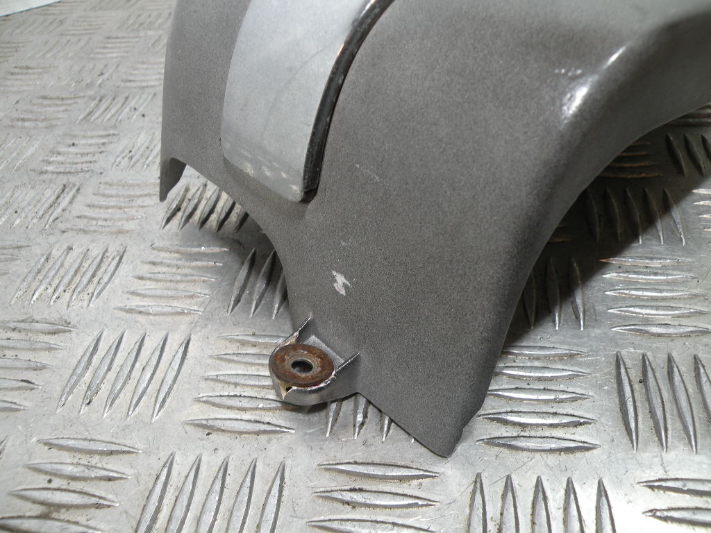 Cache sous selle gauche HONDA 125 CM CUSTOM 4t -1997-