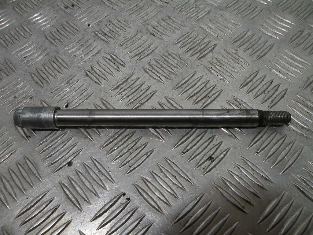 Axe de roue avant HONDA 125 CM CUSTOM 4t -1997-