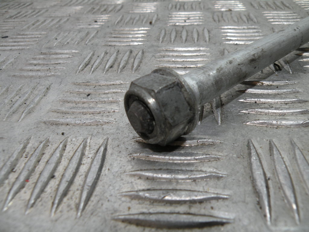 Axe moteur HONDA 125 CM CUSTOM 4t -1997-