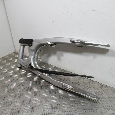 Bras oscillant HONDA NX125 – 1995 –