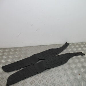 Tapis de marche pied SUZUKI Burgman 125 4T -2008-